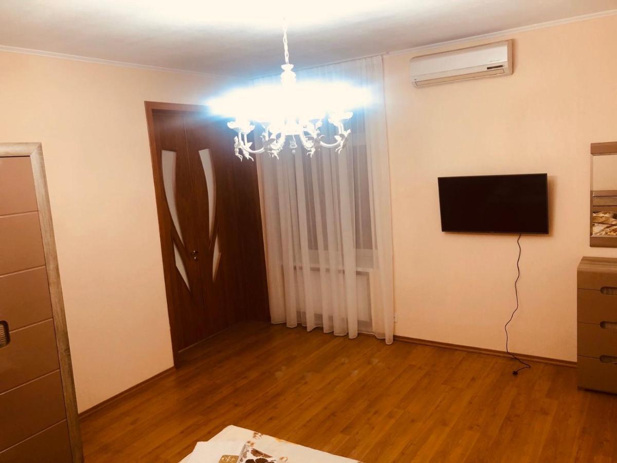 Апартаменты Центральный Район Dnjepropetovsk Buitenkant foto