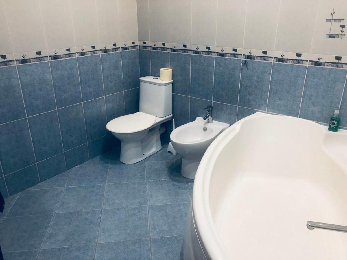 Апартаменты Центральный Район Dnjepropetovsk Buitenkant foto