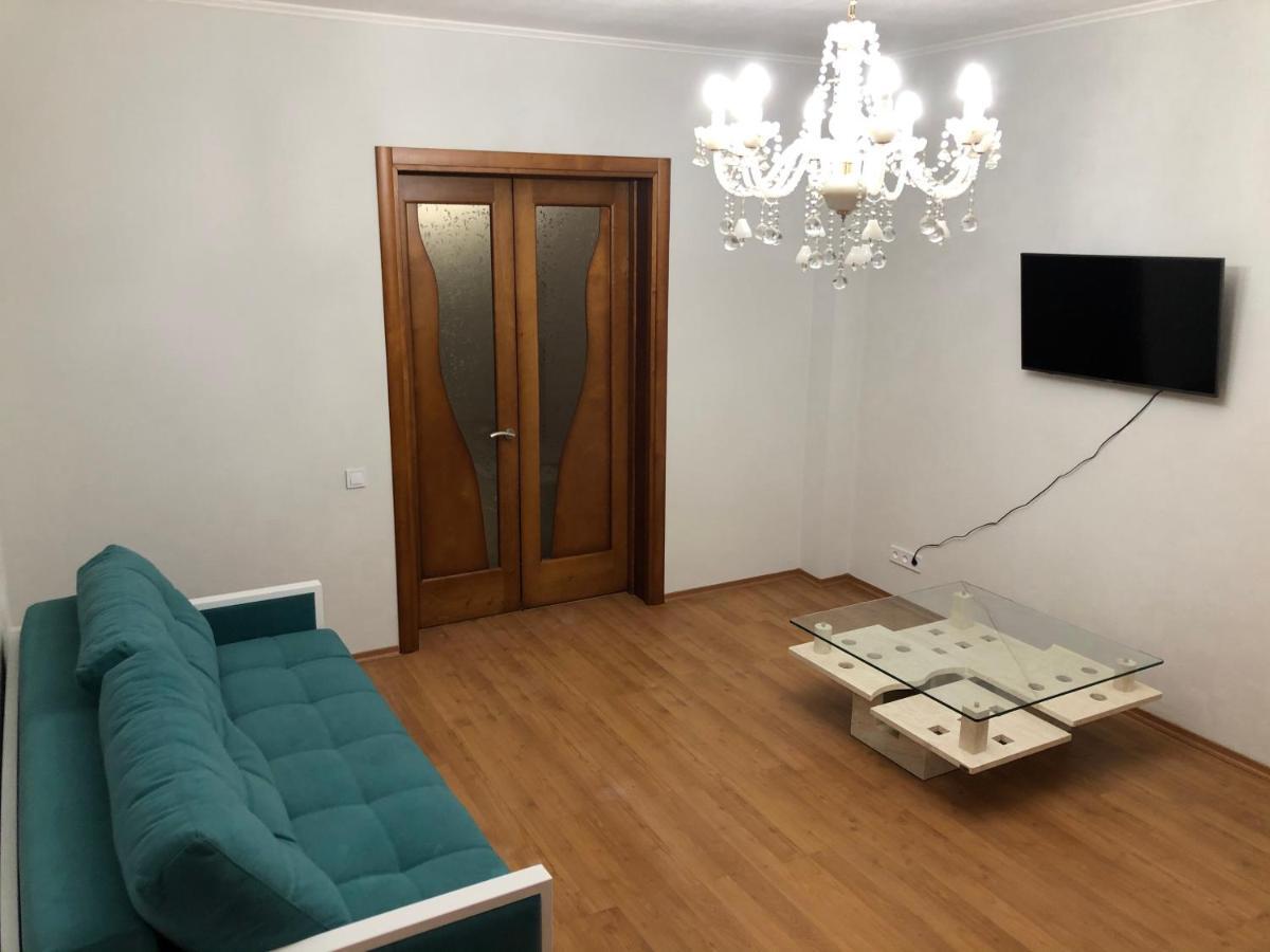Апартаменты Центральный Район Dnjepropetovsk Buitenkant foto